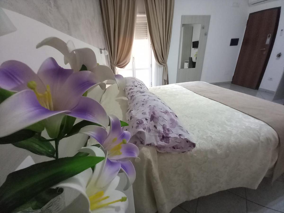 Al Giglio - Affittacamere Cariati Ngoại thất bức ảnh